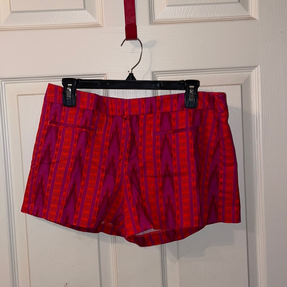 Gap cropped shorts. Color: Red/Orange. Size: 8.